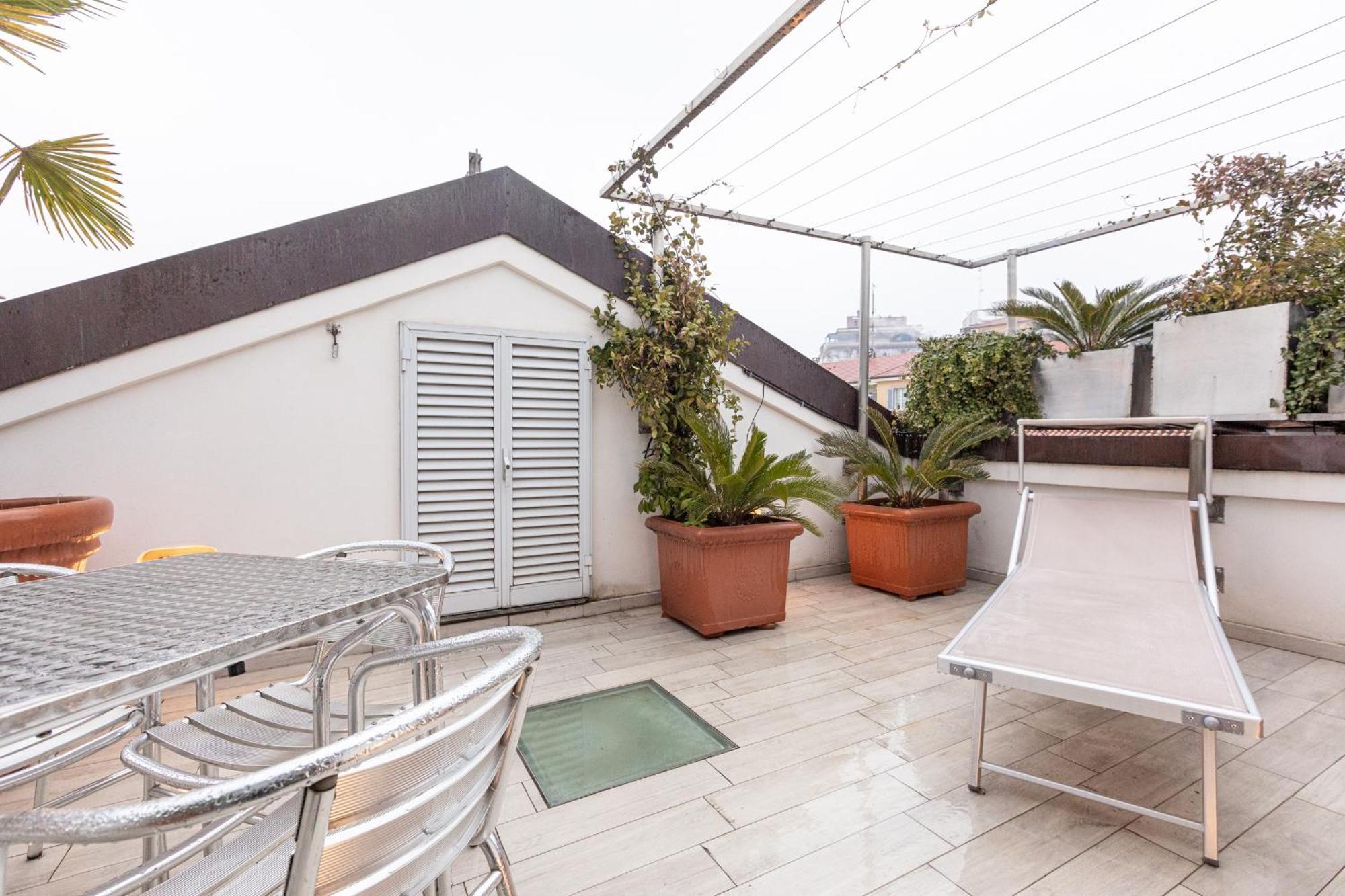 Monte Napoleone Split-level Terrace - Collection * Mailand