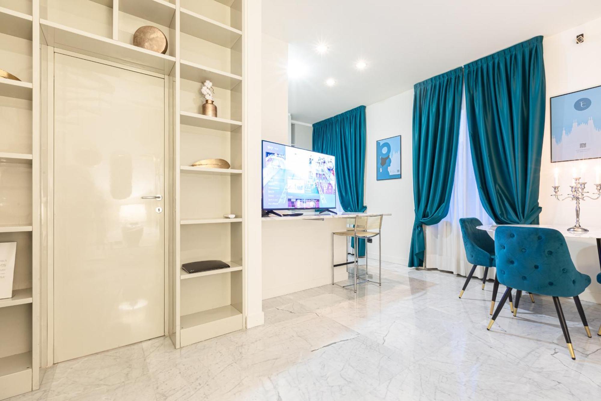 Monte Napoleone Split-level Terrace - Collection Appartamento *