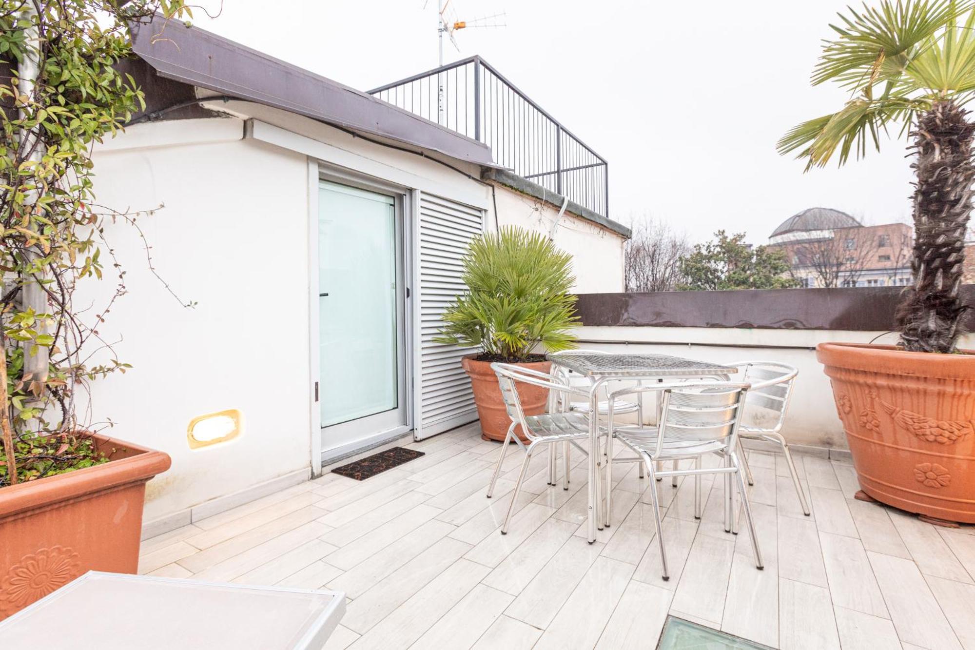 Monte Napoleone Split-level Terrace - Collection Appartamento